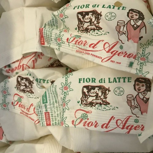 mozzarella agerola2.jpeg